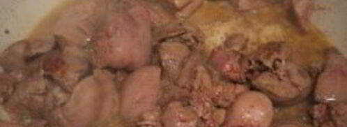 печень с луком тушеная. Шаг 4