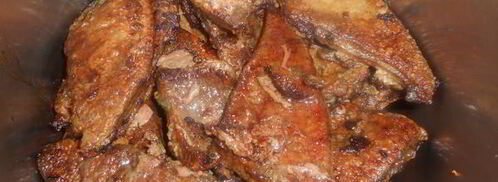 печень, тушеная в томатно-сметанном соусе. Шаг 5