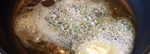 тушеная печень со сметаной, морковью и луком. Шаг 7