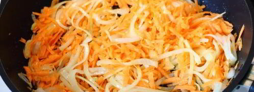 тушеная печень со сметаной, морковью и луком. Шаг 8