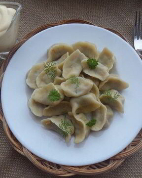 Пельмени с гусем, гречкой и овощами