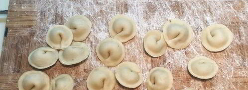 пельмени с рыбой и белыми грибами. Шаг 15