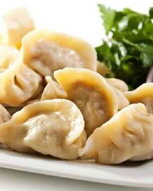 Пельмени с зеленым луком