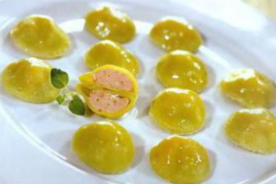 Рецепт зеленых пельменей с лососем