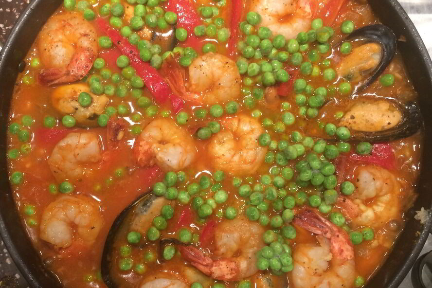 Рецепт паэльи с уткой и морским гадами