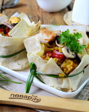 Паэлья в лаваше