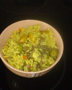 Плов с луком и оливками