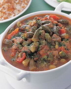 Мясное рагу с окрой