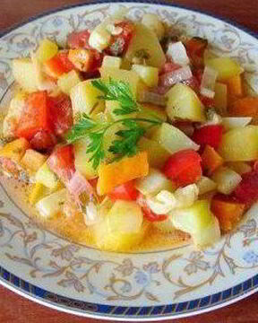 Овощное рагу из кабачков с картофелем