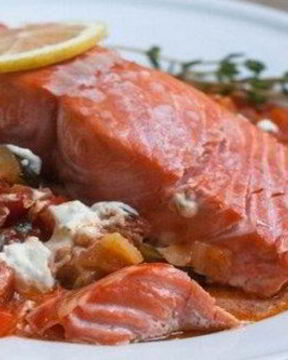 Лосось запеченный, с овощами Рататуй