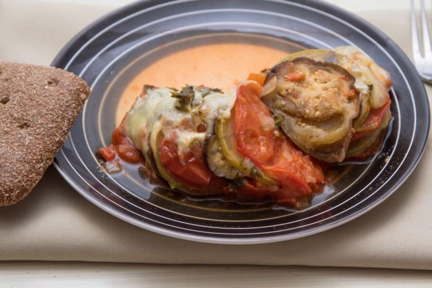 Рецепт рататуя в духовке с сыром