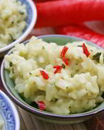 Летнее ризотто с зеленью, фетой и кабачками