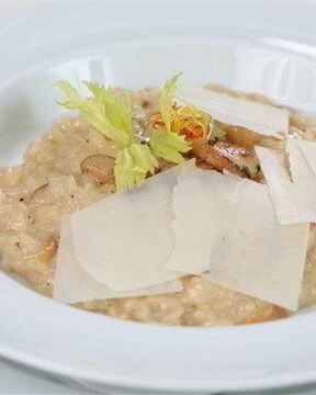 Ризотто с белыми грибами и пармезаном