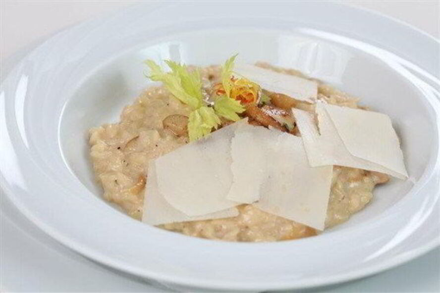 Рецепт ризотто с белыми грибами и пармезаном