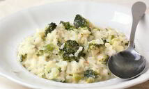 Ризотто с брокколи и поджаренными орешками кешью