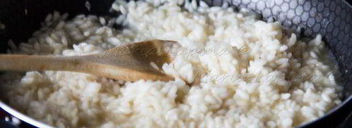 ризотто с зеленым горошком, сыром джюгас и мятой. Шаг 7