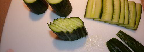 копченый лосось со свежим огурцом. Шаг 3