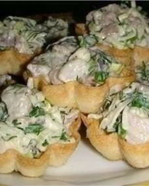 Корзиночки с сельдью и сыром