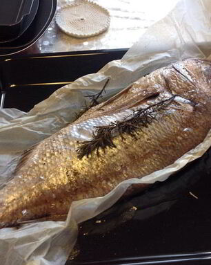 Рыба, запеченная в рукаве