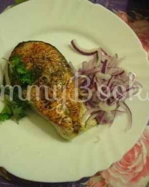 Рыба жареная с овощами