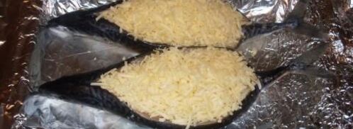 скумбрия, фаршированная грибами и сыром. Шаг 4