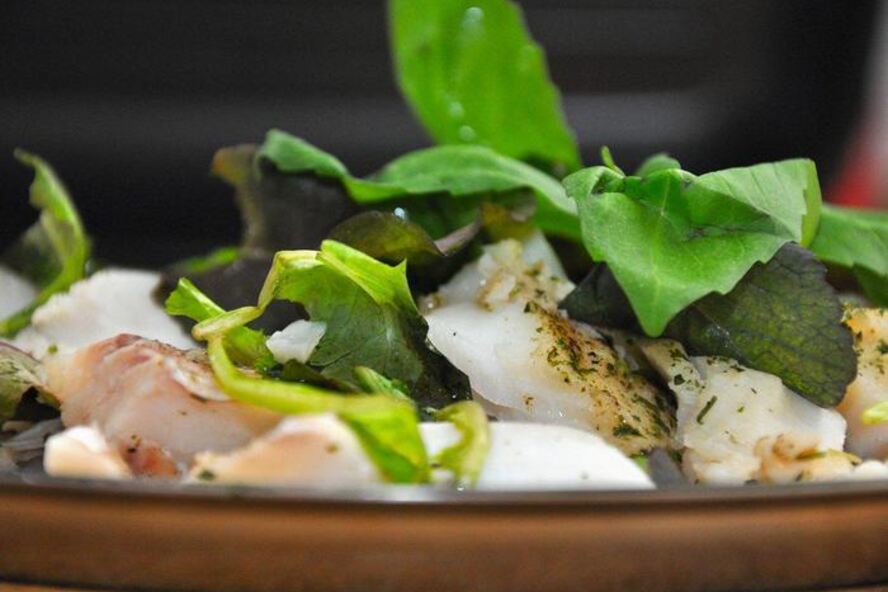 Рецепт трески паровой с микс-салатом