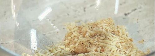 запеченная треска с лапшой из кабачков и с соусом из авокадо. Шаг 3