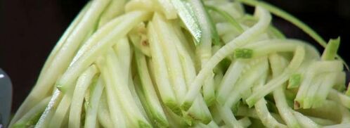 запеченная треска с лапшой из кабачков и с соусом из авокадо. Шаг 5