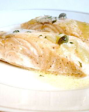 Запеченное филе семги с лаймом и каперсами