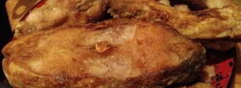 зеркальный карп жареный с луком. Шаг 6