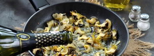 жареные рапаны с луком. Шаг 6