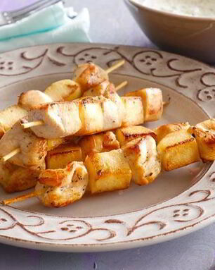 Шашлычки из куриной грудки с яблоком