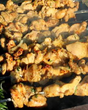 Шашлык из куриного филе на минералке