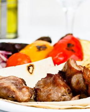 Шашлык из свинины с овощами