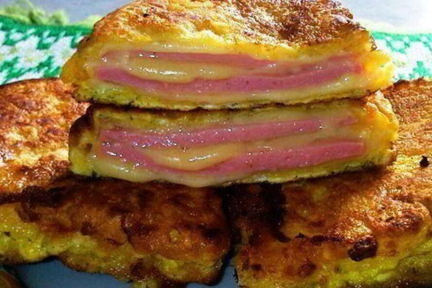 Рецепт простого шницеля из ветчины и сыра
