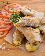 Шницель с сыром в беконе