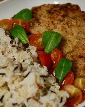 Свиной шницель в отрубях