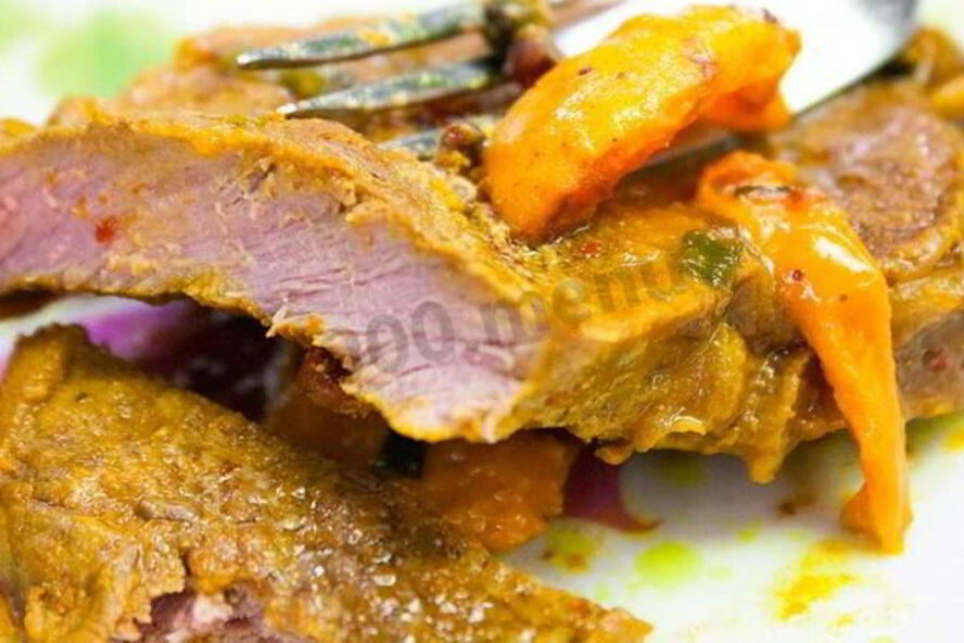 Рецепт стейка из говядины с абрикосовыми дольками