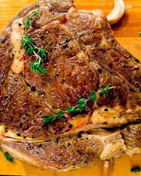 Стейк из говядины в мультиварке