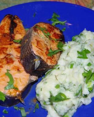 Стейк из кижуча в соке красного апельсина