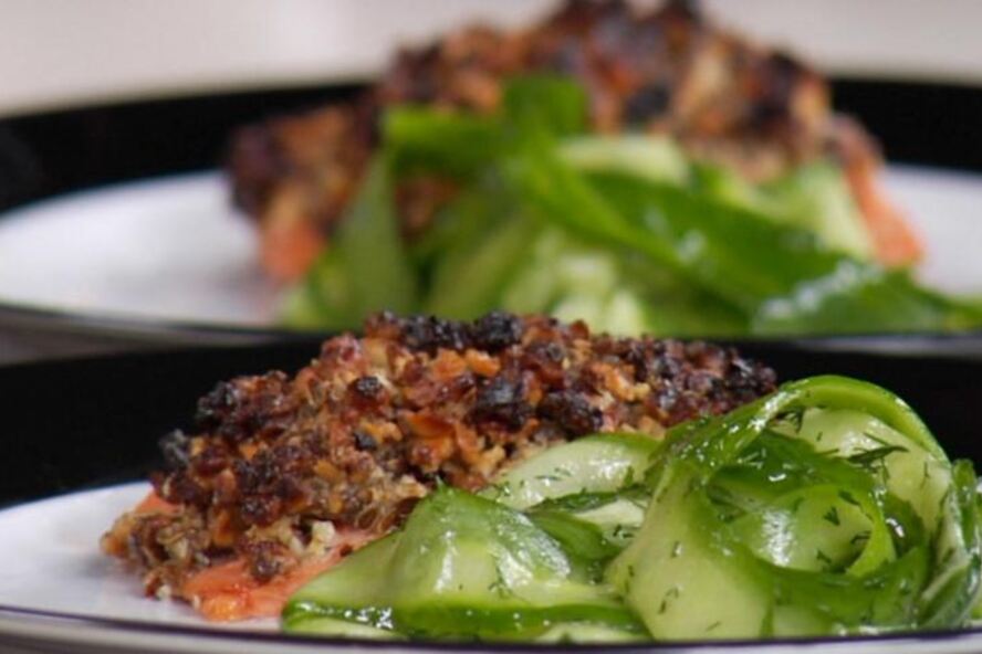 Рецепт стейка из семги с грецким орехом