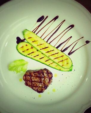 Стейк торнедос с трюфельным маслом