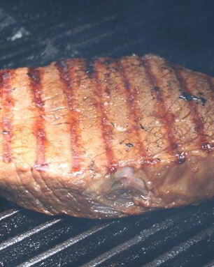 Стейк в соевом соусе