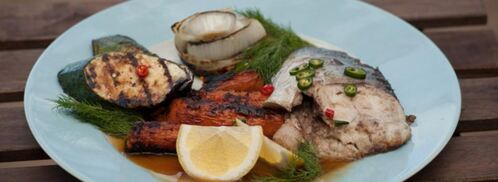 стейки из толстолобика с печеной морковью и овощами гриль. Шаг 7