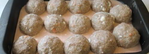 тефтели мясные в сметанно-томатном соусе. Шаг 11