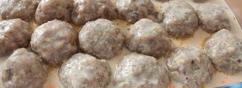 тефтели с гречкой и грибами, запеченные в ряженке. Шаг 10