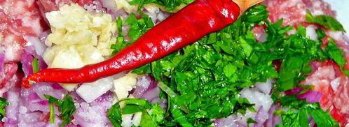 тефтели с сыром и шпинатом, в томатном соусе. Шаг 5