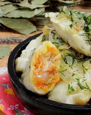 Постные вареники с капустой