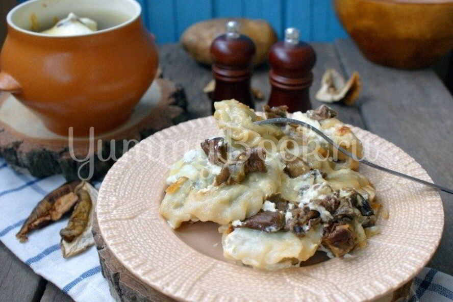 Рецепт вареников с картофелем в горшочках