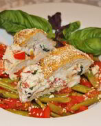 Венгерский гарнир и куриное филе с рикоттой